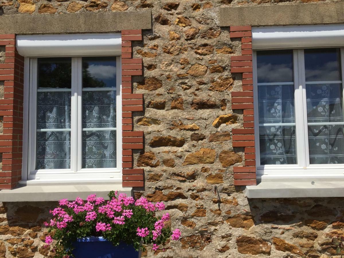 Gite Climatise De La Haute Rue Touvois Exterior photo